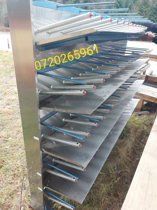 Vând, Schiuri, uscator ,rastele