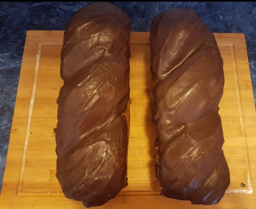 Cozonac artizanal cu multa nuca si Nutella