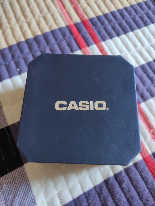 Часы наручные женские