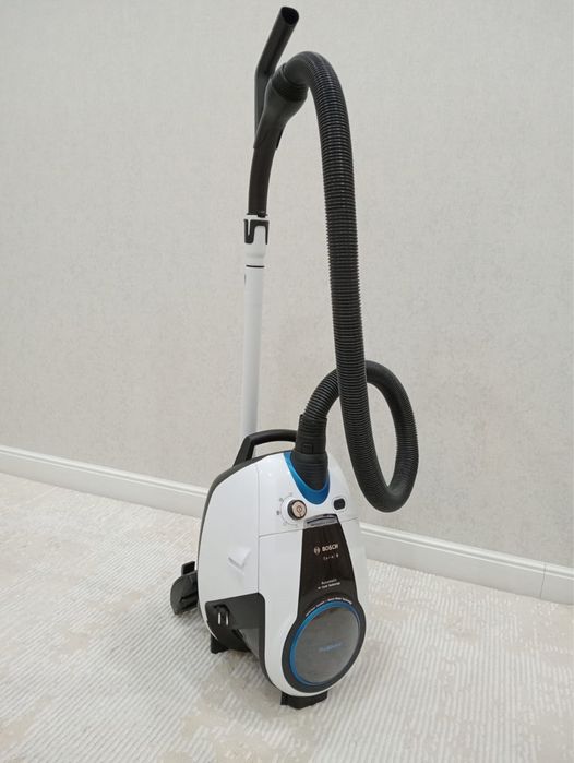 Продается пылесос bosch