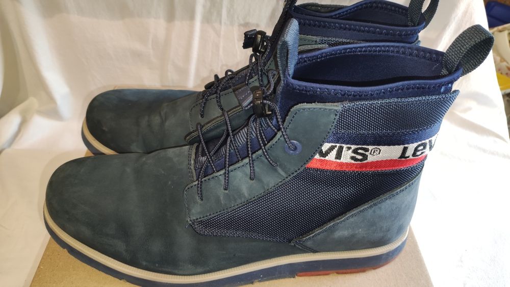 Елегантни мъжки боти от естествена кожа LEVIS №44