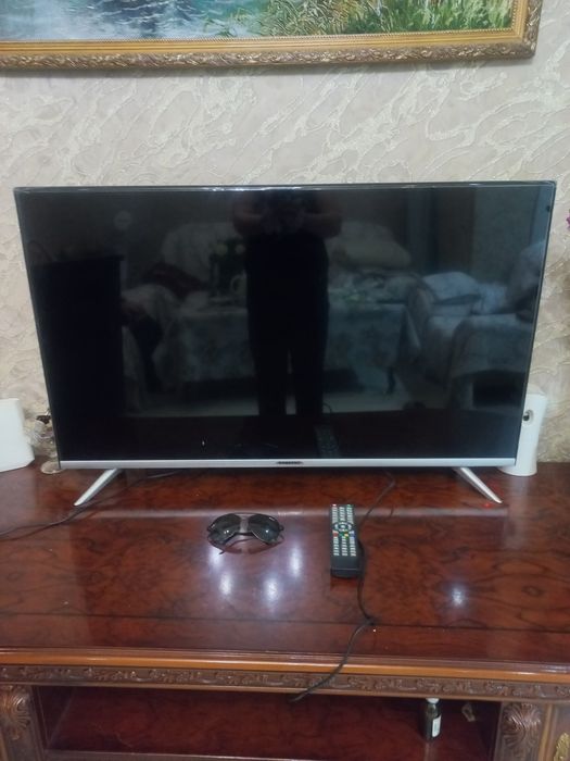 Продам телевизор б/у 43 диагональ. . Стоимость 2млн сум