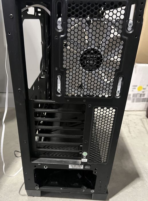 Carcasa pc corsair