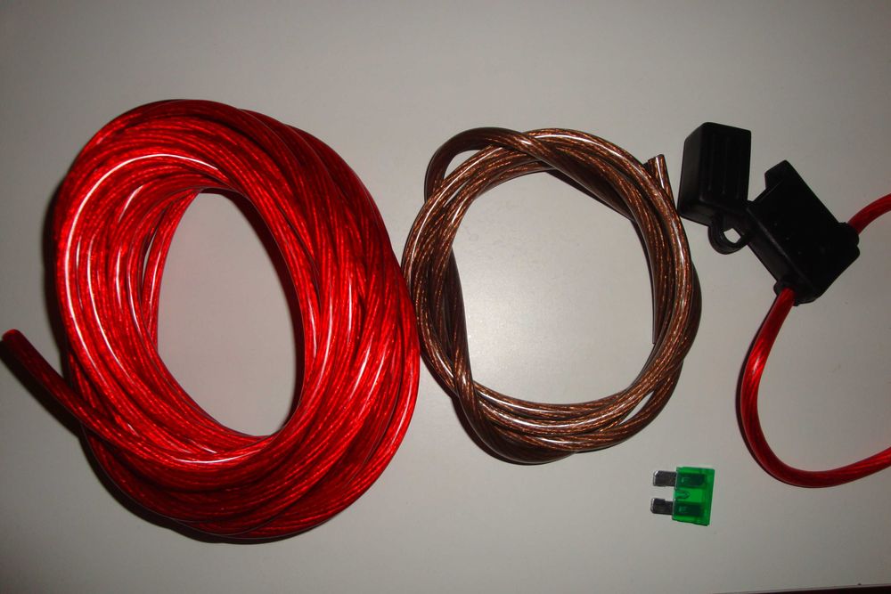 cablu alimentare subwoofer 5m rosu 1m maro + siguranta 30A + suport