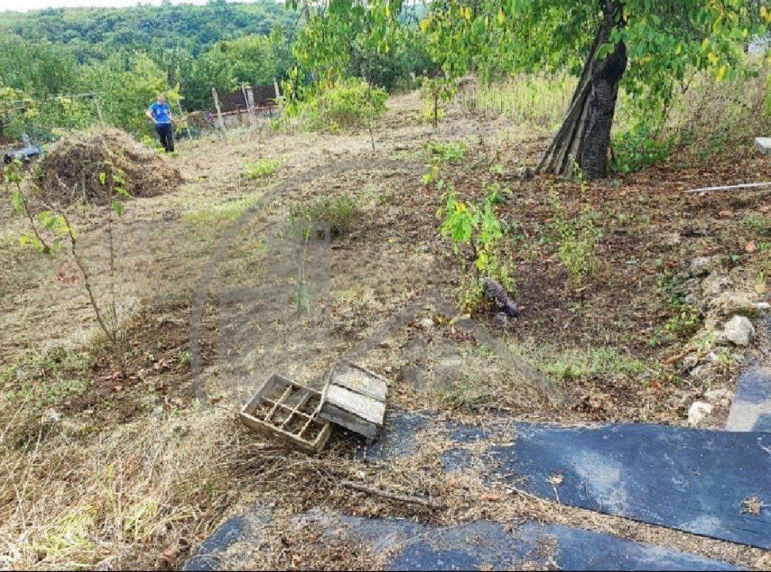 Къща в Варна, област-м-т Добрева Чешма площ 990 цена 51500