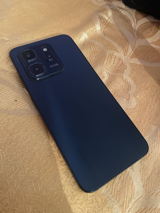 Продам телефон inFinix