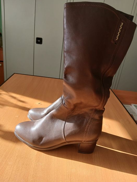 Продам сапоги  женские