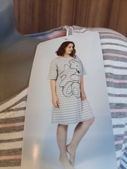 Дамски Нощници с  къс ръкав различни номера