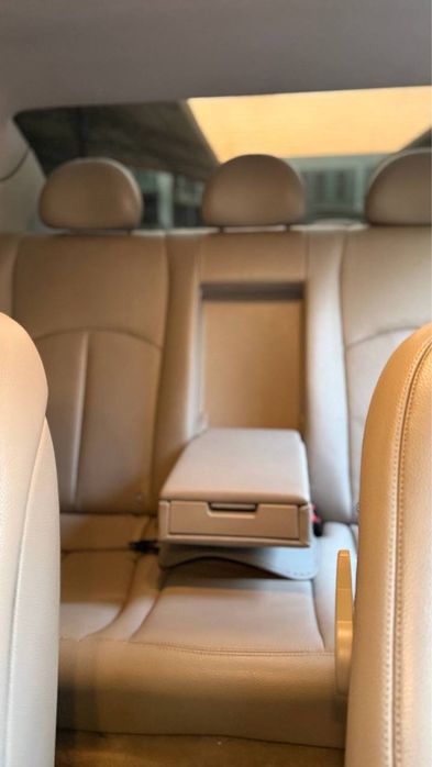 Mercedes-Benz. В хорошем сосотояние !