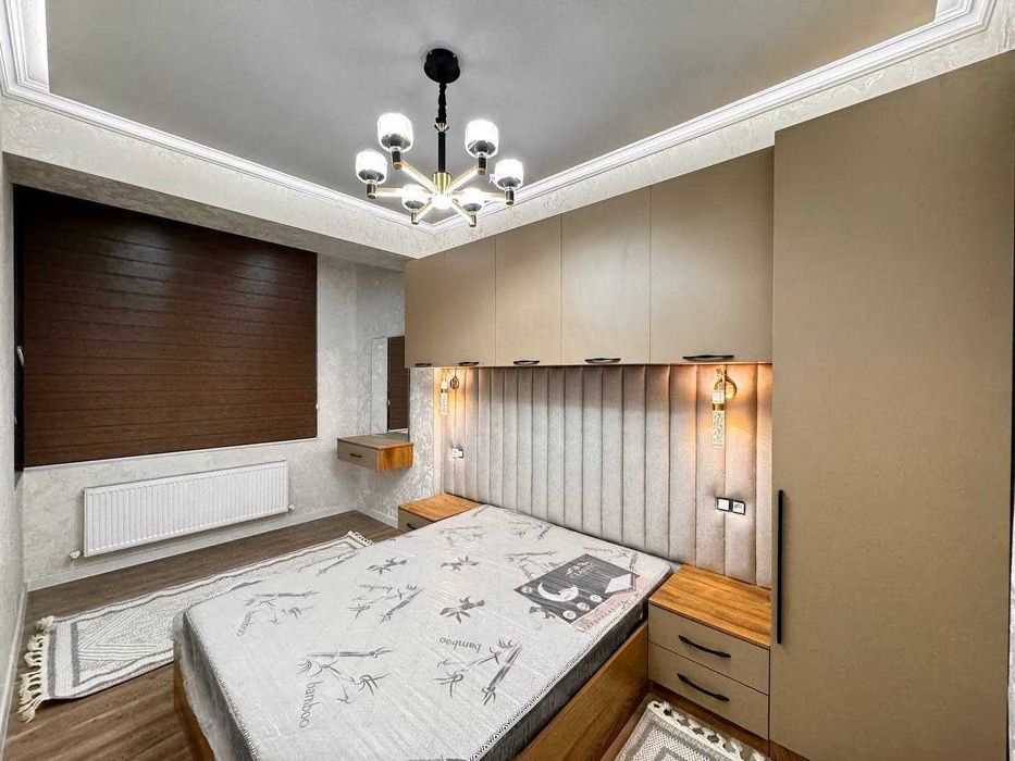 Самарканд шахрида 3 хонали 7 чи қаватда жойлашган квартира сотилади.