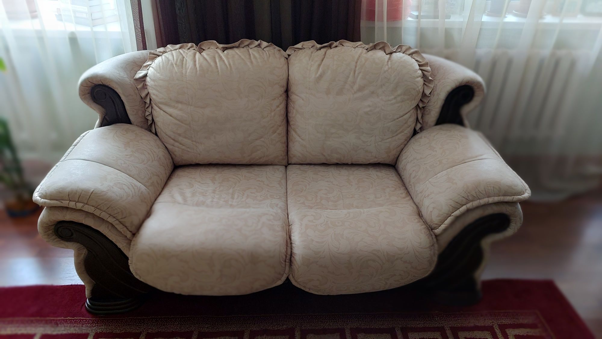 Гостиная мебель диван