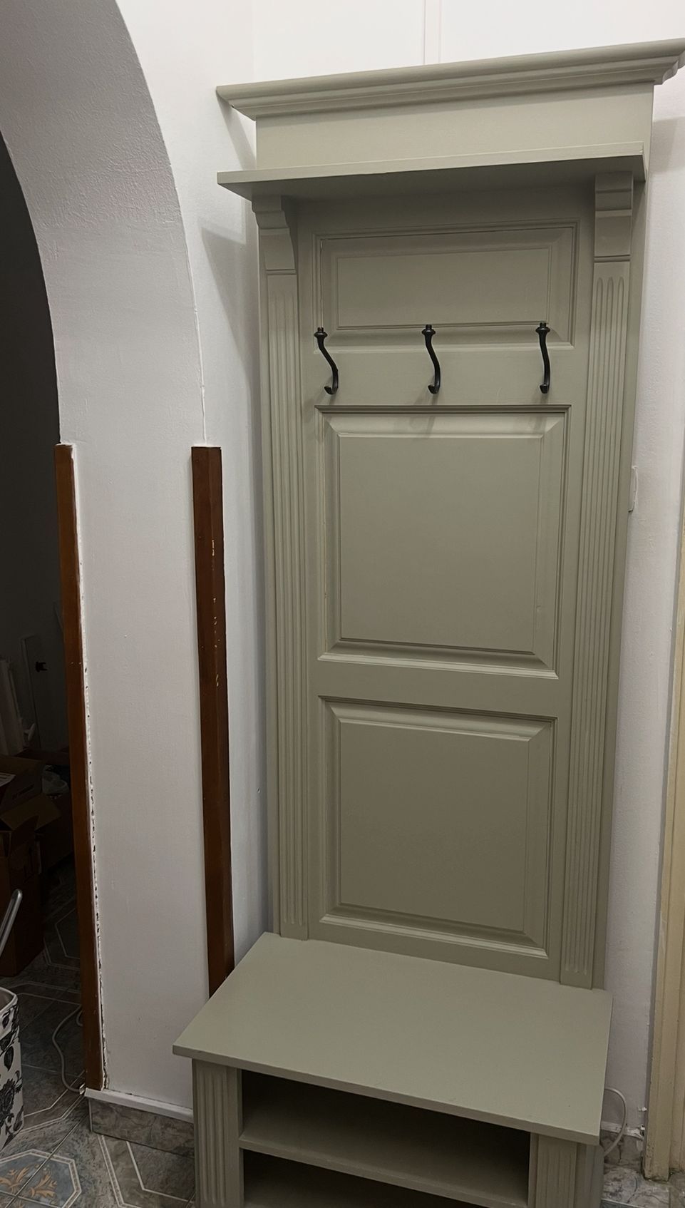 Vând cuier lemn art deco