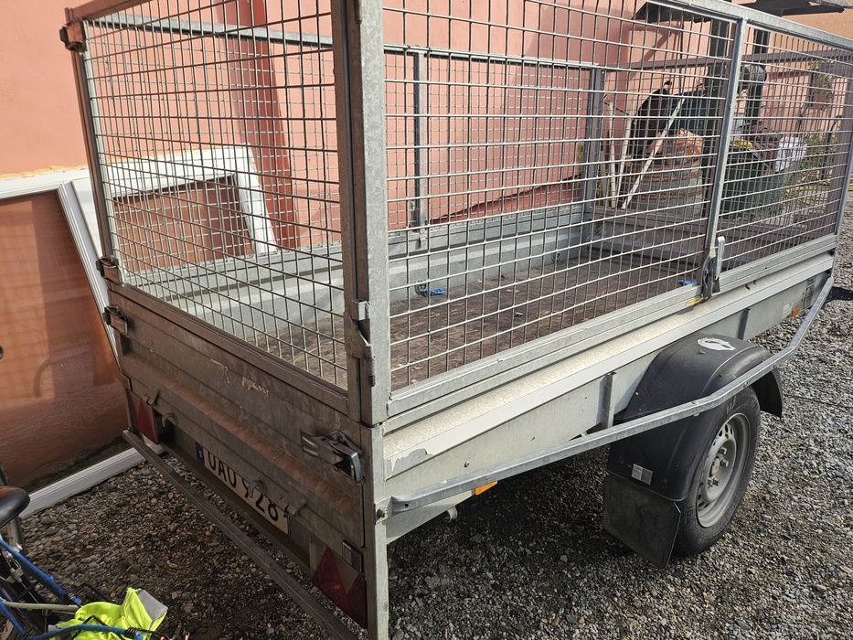 Vând remorcă auto uniaxială Thule / Brenderup, model din seria Rental