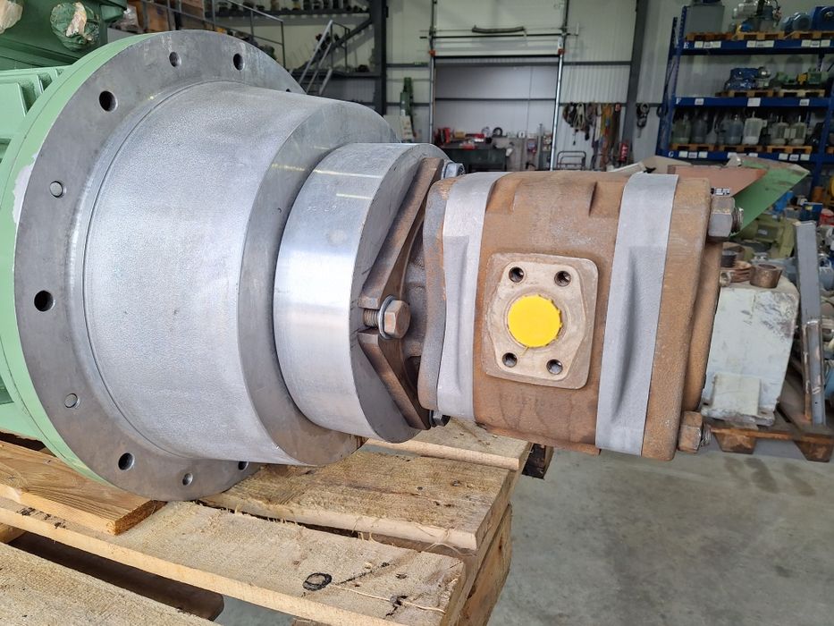 Хидравлична помпа с ел.двигател