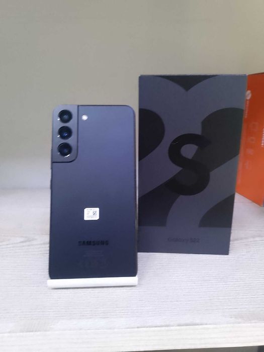 Телефон Samsung Galaxy S22 5G 8gb-128gb ЗАПАЗЕН
