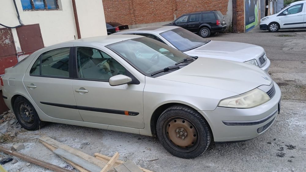 Vând Renault laguna