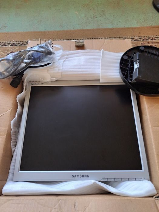 Computer sotiladi tayor holatda