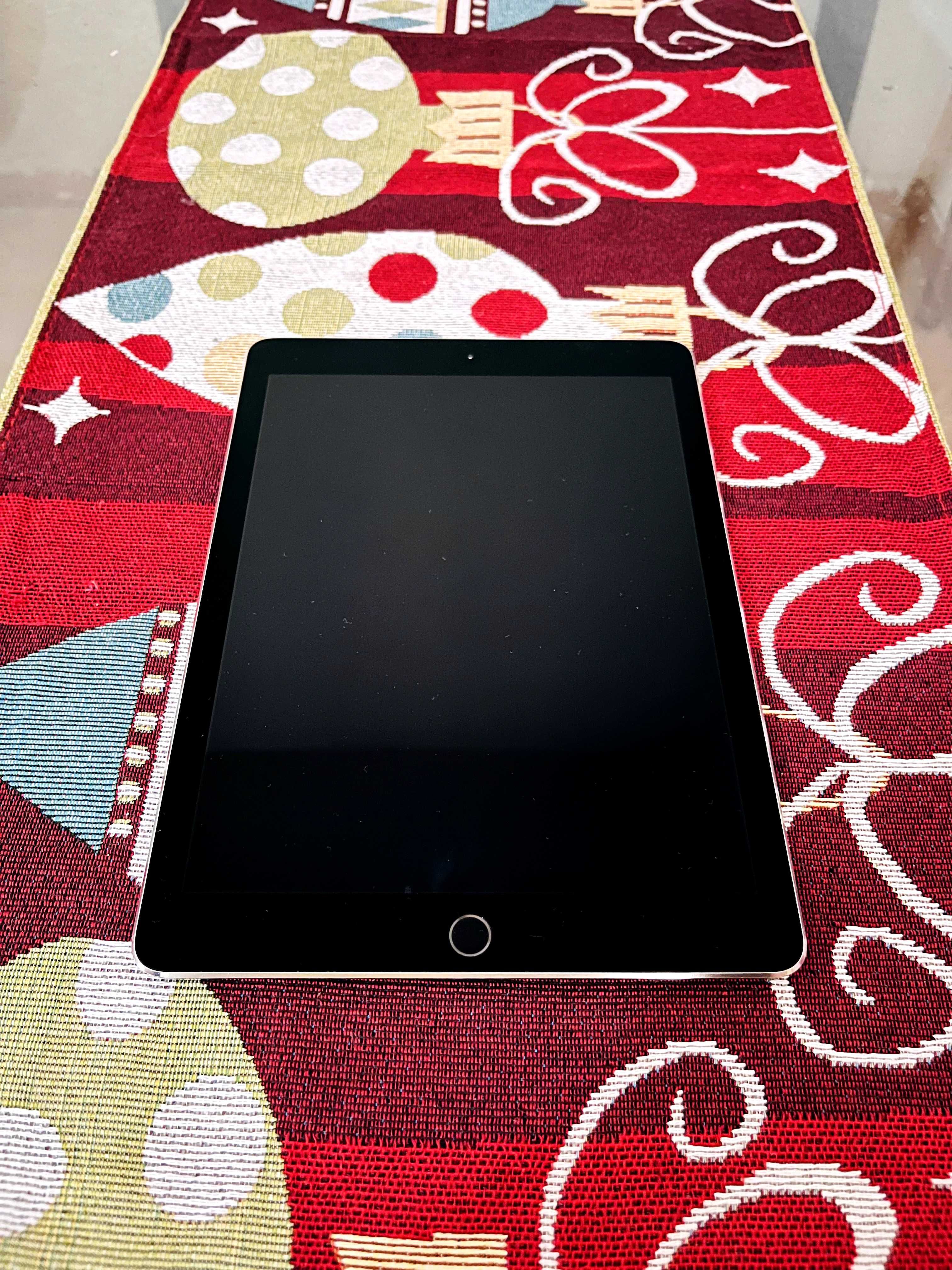 Apple iPad Pro 1st Gen. A1673 mid 2017 9.7' 256GB