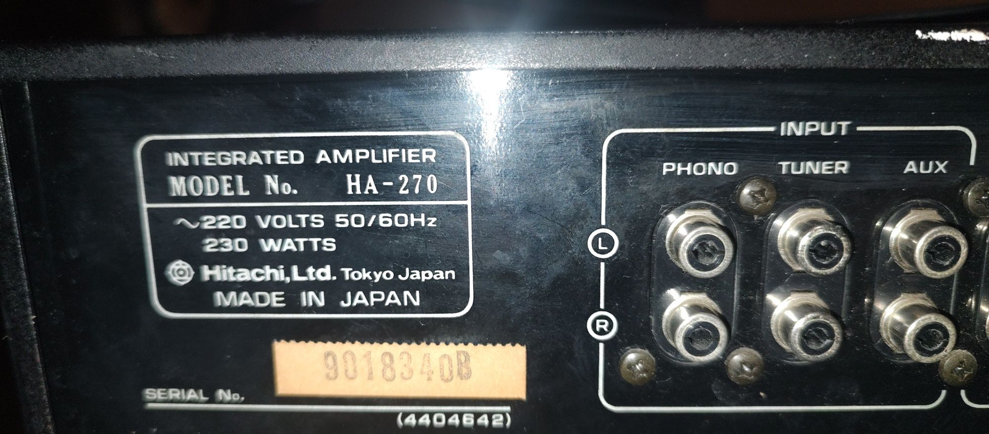 Amplificator stereo hitachi 230 W