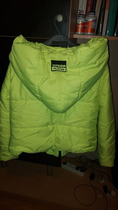 Зимно яке VETEIDA/EXCLUSIVE с голяма качулка