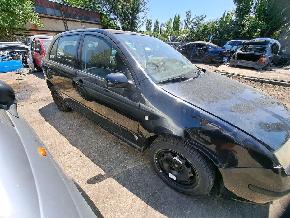 Dezmembrez Skoda Fabia 1.2B 2006