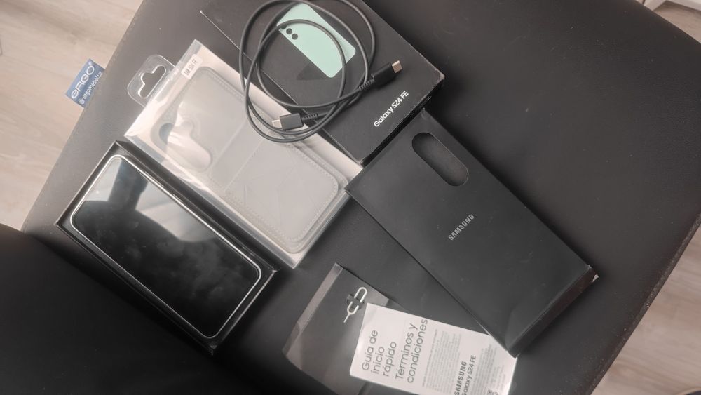 Samsung s 24 Fe новый полный комплект продажа или обмен есть Xiaomi mi