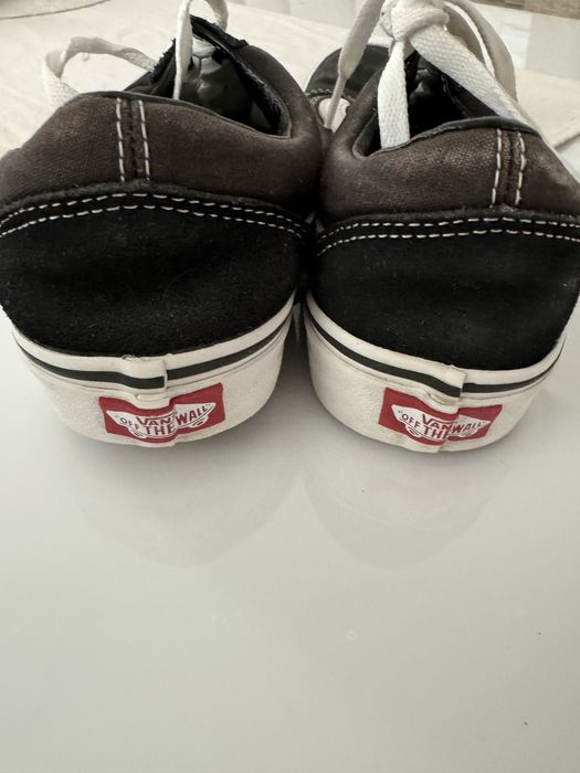 Vand adidasi vans