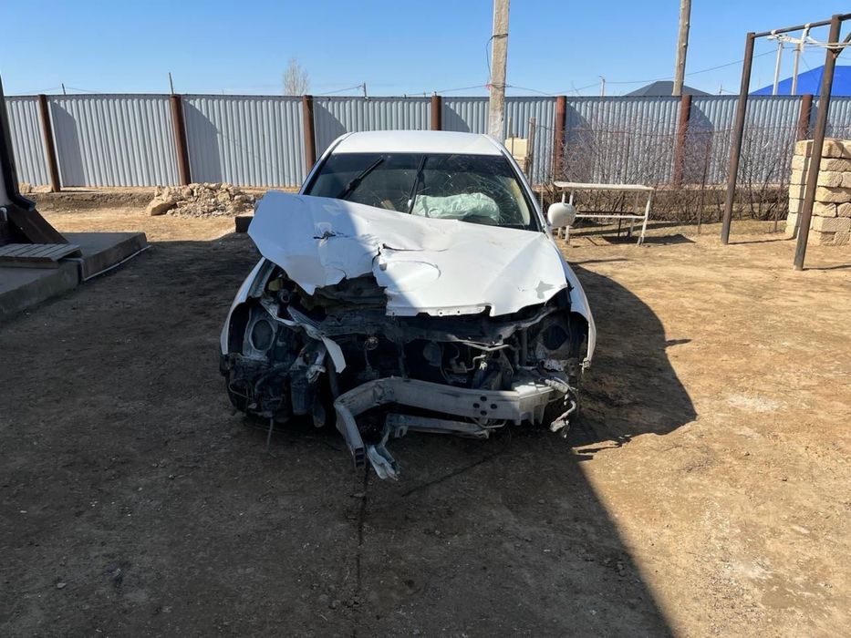 Toyota Crown Majesta 2004 года. Битый, авторазбор по частям