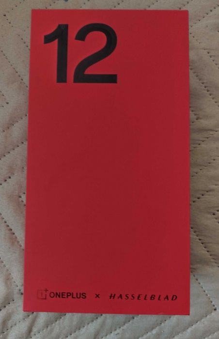 Oneplus 12 16/512GB в гаранция