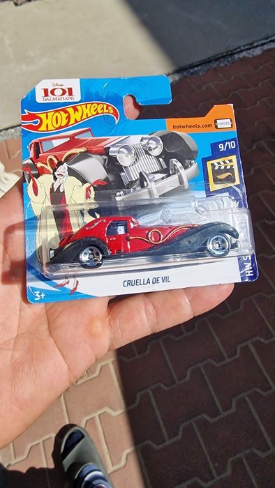 Hot Wheels Cruella de vil