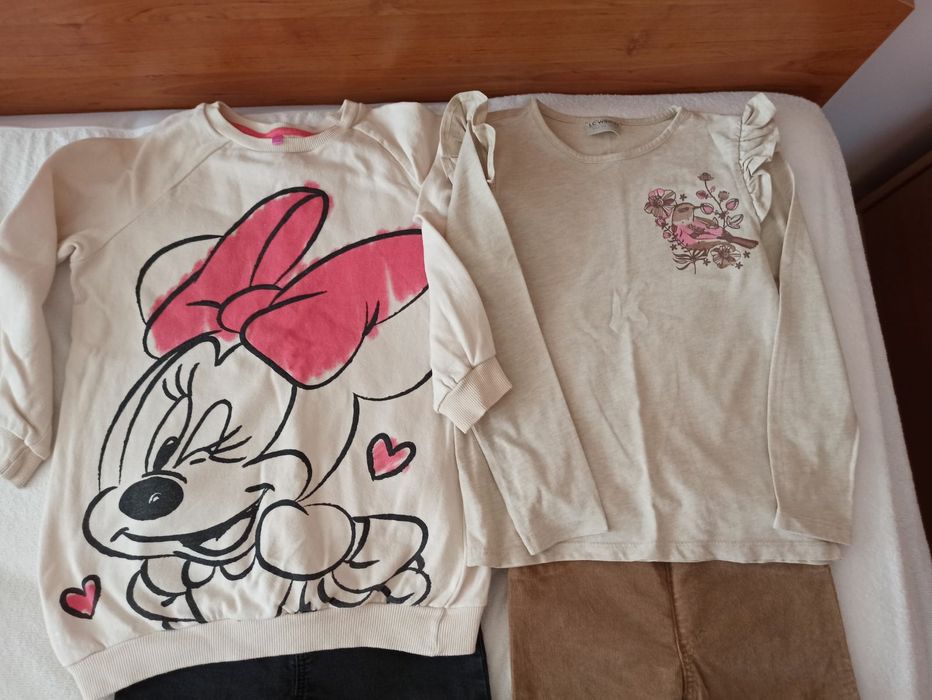 Детски ластични дънки и джинси с блузки