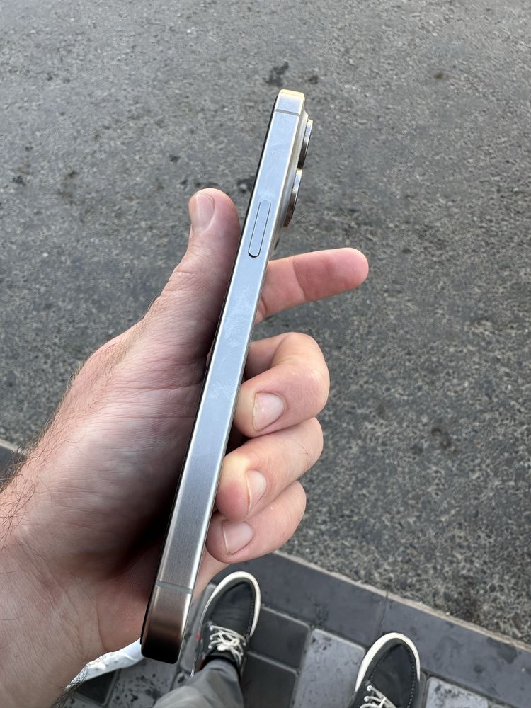 IPhone 15 Pro Max 256GB, titan ideal