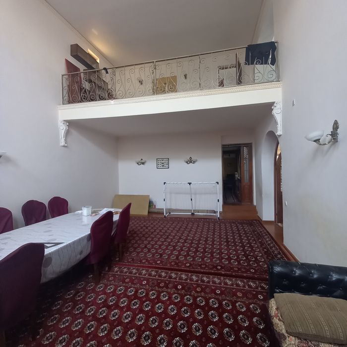 Продается  2 этажный дом