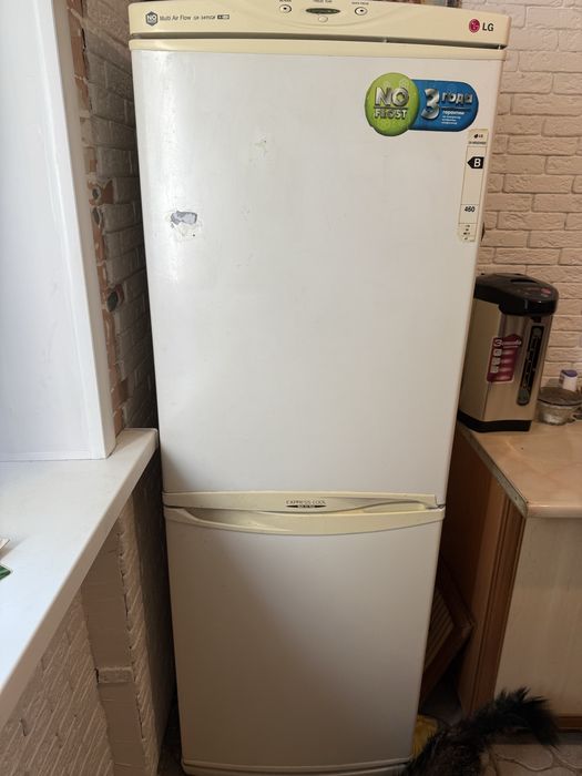 Продам холодильник