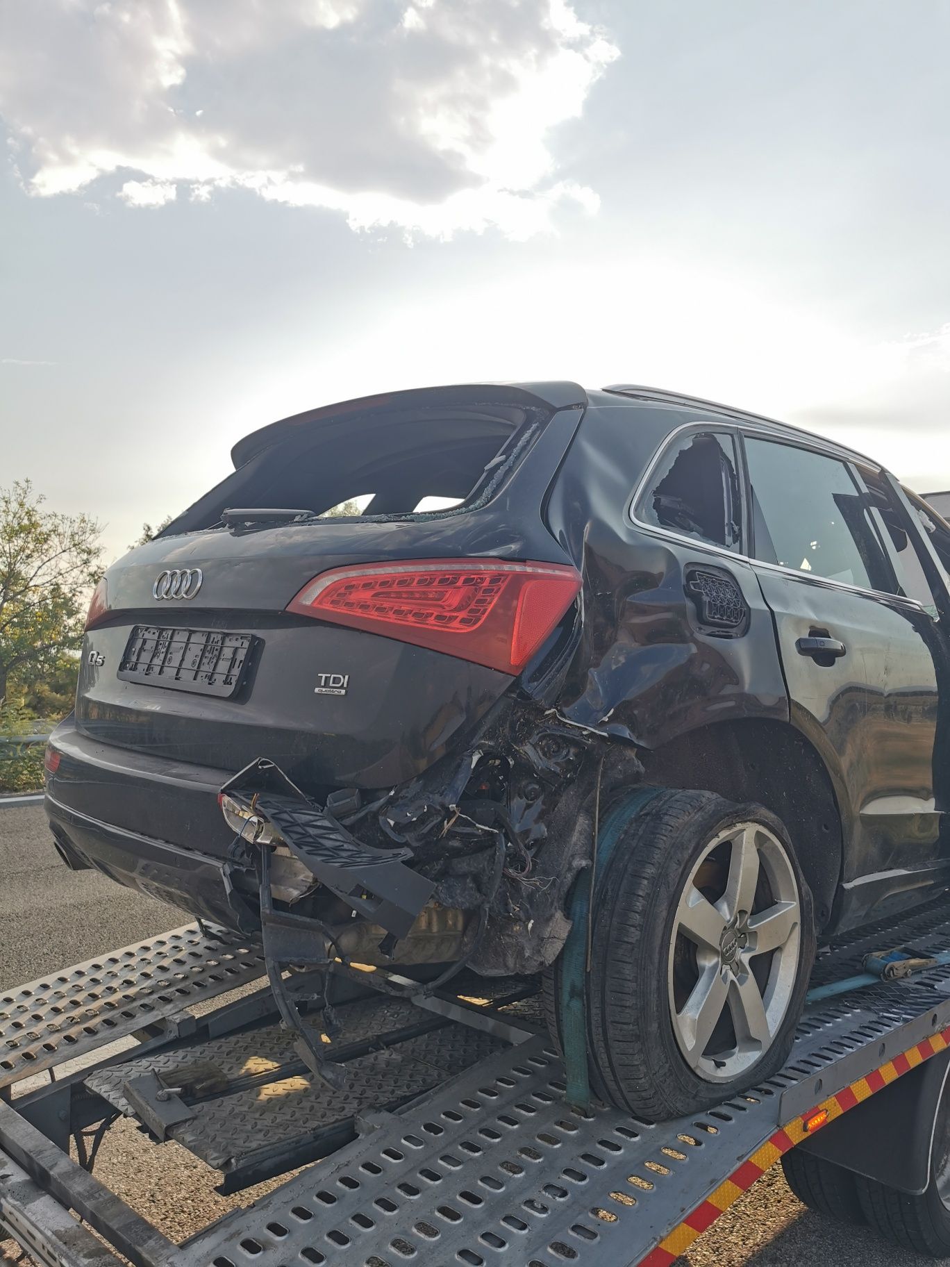 Audi Q5 3.0 tdi НА ЧАСТИ ауди q5 3.0 tdi 239