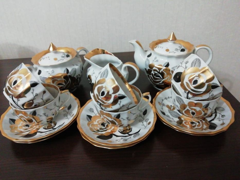 Продам сервиз из фарфора