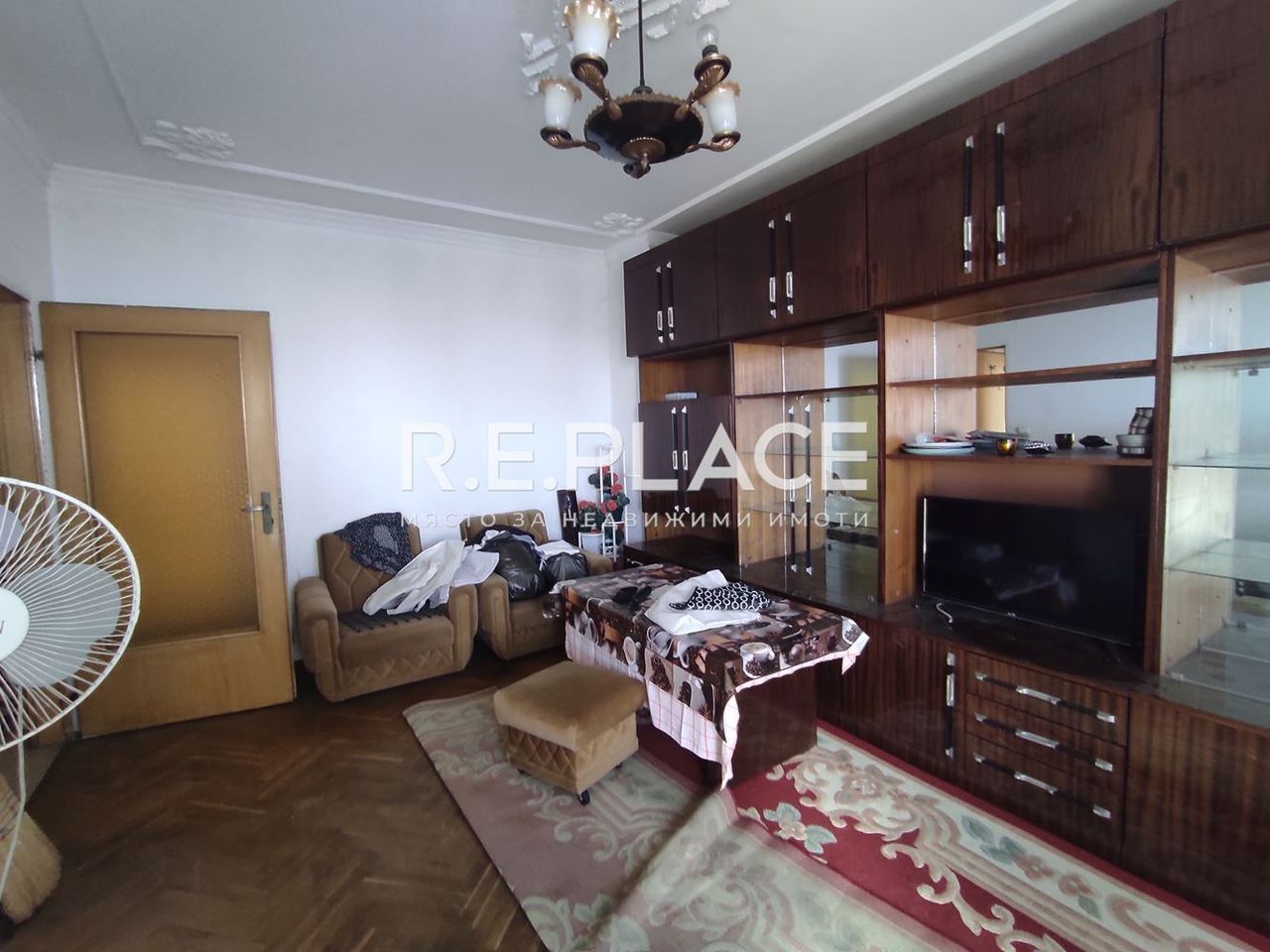 Продава се Четиристаен апартамент в Варна, Автогара - 86 кв.м за 1454 €/кв.м - Снимка #1