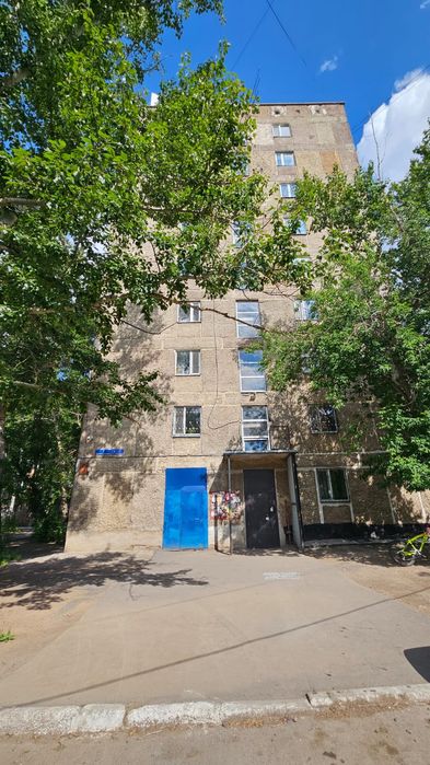 Продам 3-х комнатную квартиру на 7 мкрн