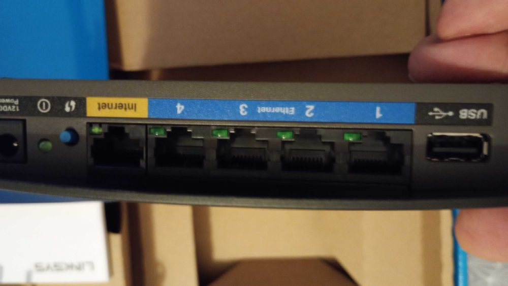 Router Lynksys E2500 v3 N600