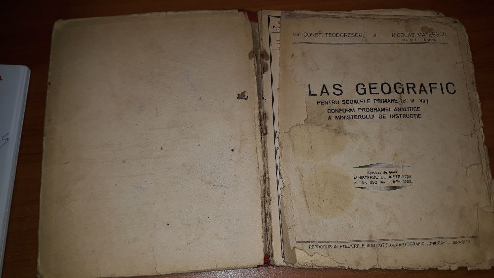Atlas Geografic vechi 1935 (clasele III - VII)
