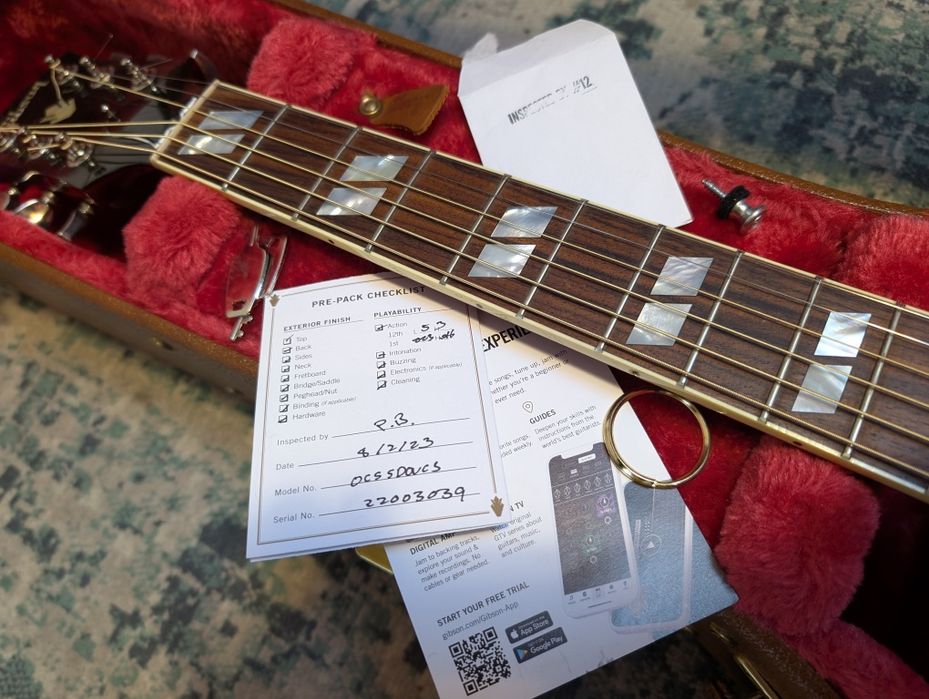 Gibson Dove USA 2023