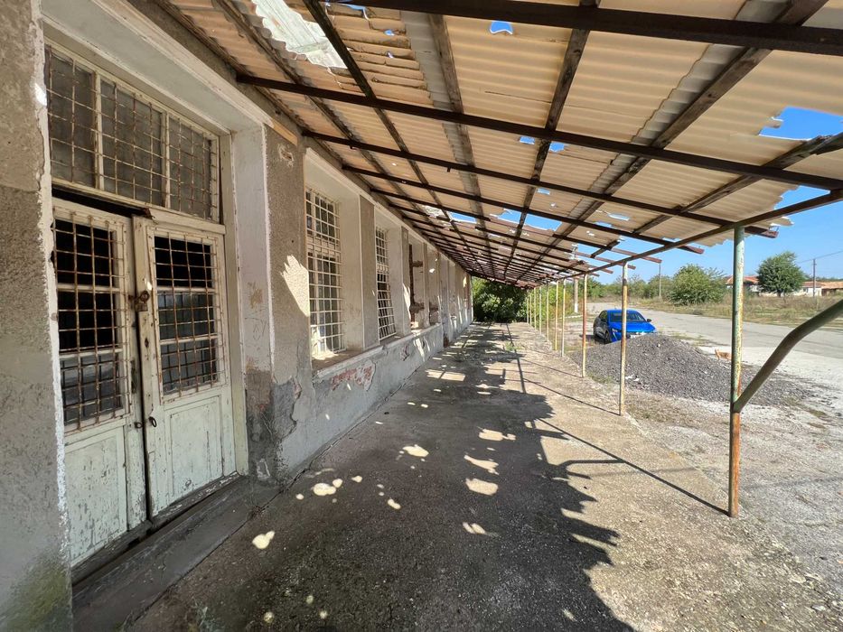 Продава се Магазин в Генерал Тошево - 171 кв.м за 12 €/кв.м - Снимка #1