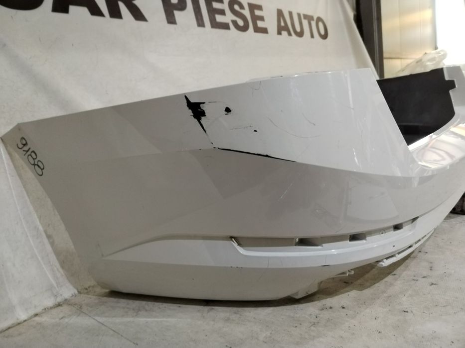 Bara spate Skoda Superb 3, kombi, break, cod de origine OE 3V9807421, 2015, 2016, 2017, 2018, 2019, 2020, 2021, 2022, 2023, 2024.