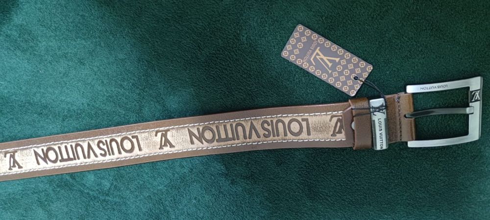 Мъжки колан Luis Vuitton от естествена кожа