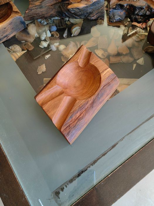 Пепелник за пури