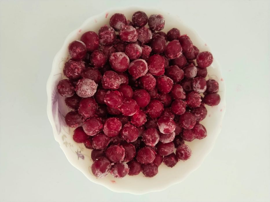 замороженная вишня
