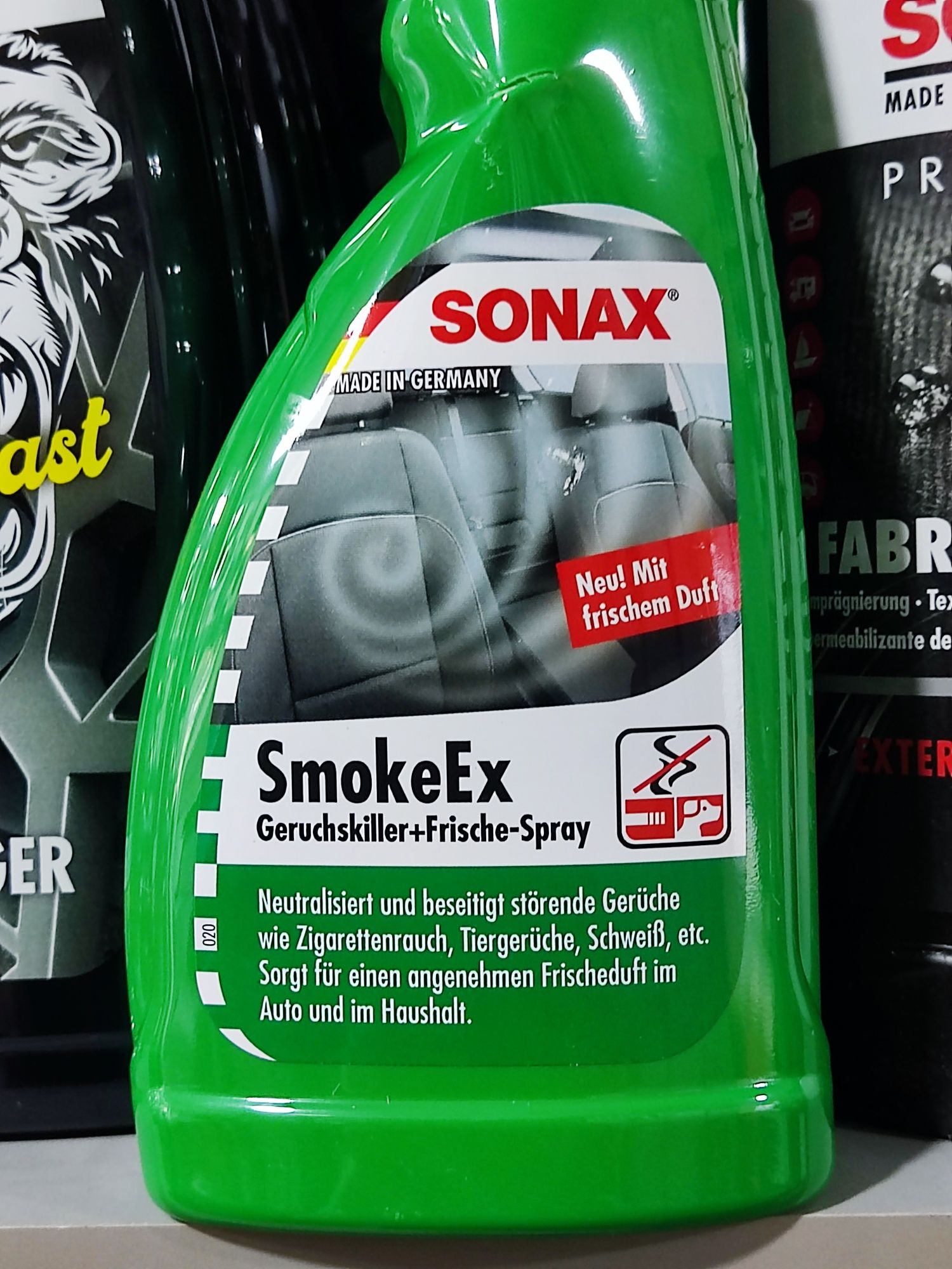 Уничтожитель запаха в салоне автомобиля от фирмы Sonax