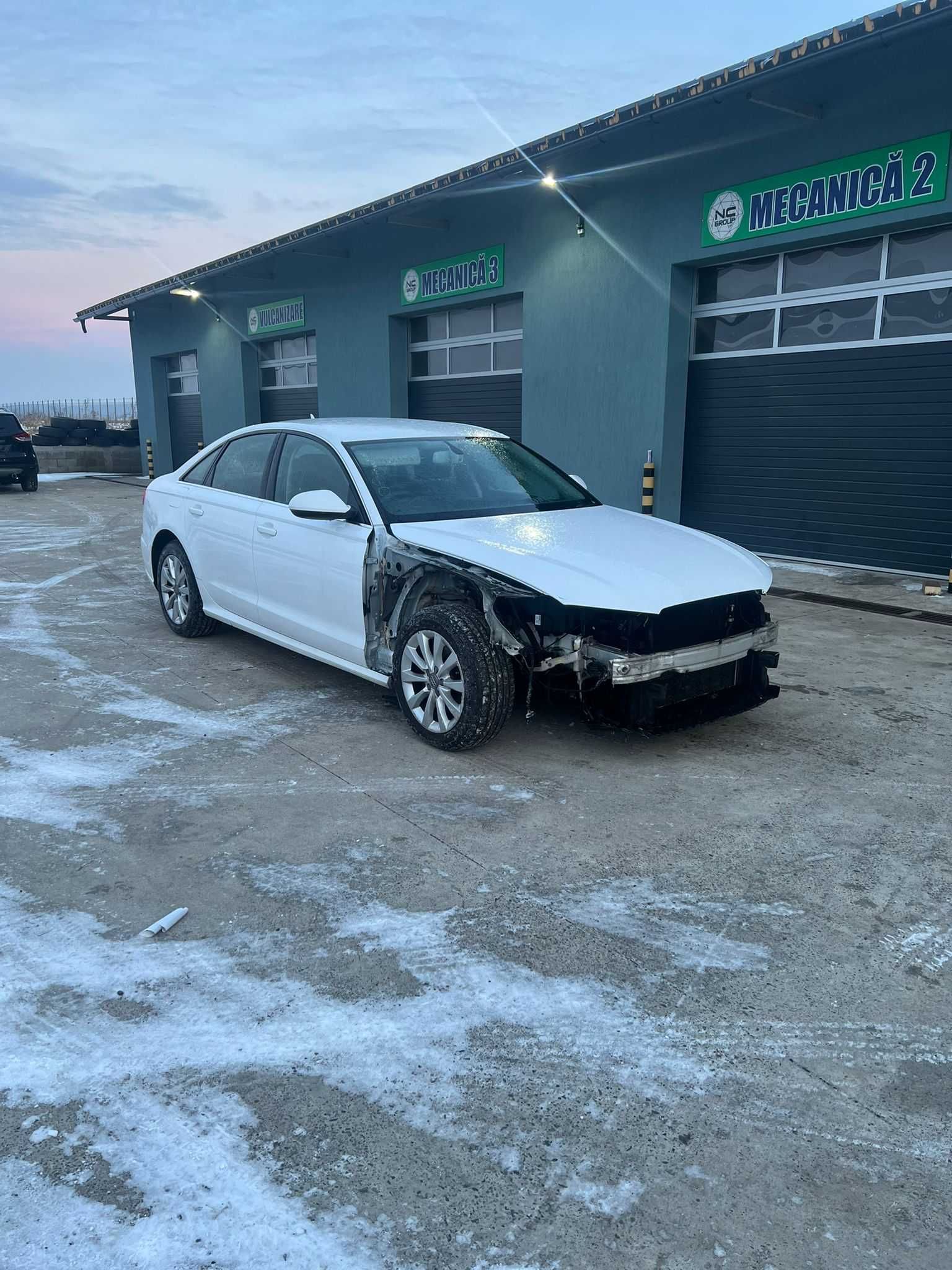 Trager calandru Audi A6 C7 2.0 TDI CNH si alte piese din dezmembrari