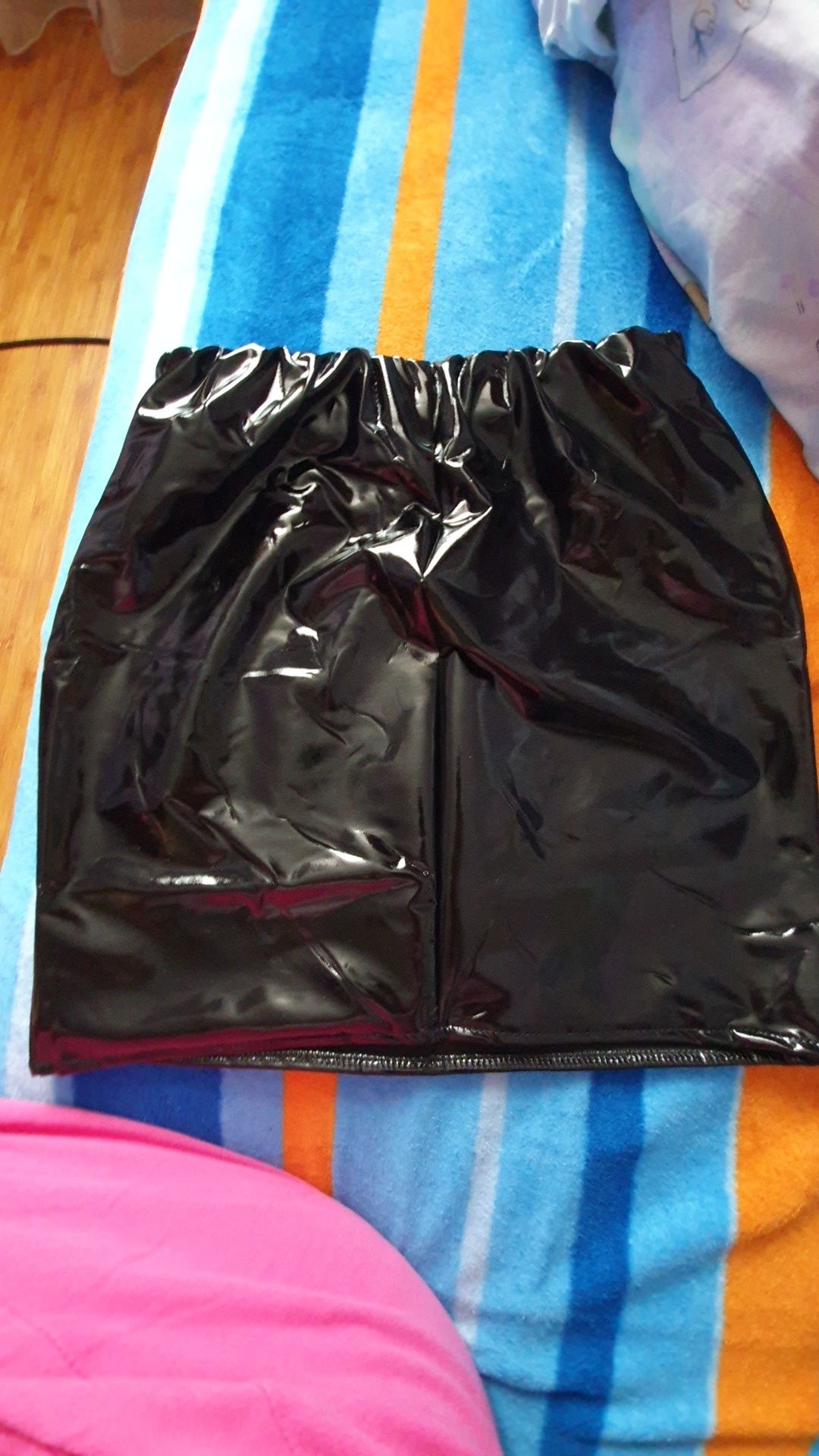 Fusta si top latex