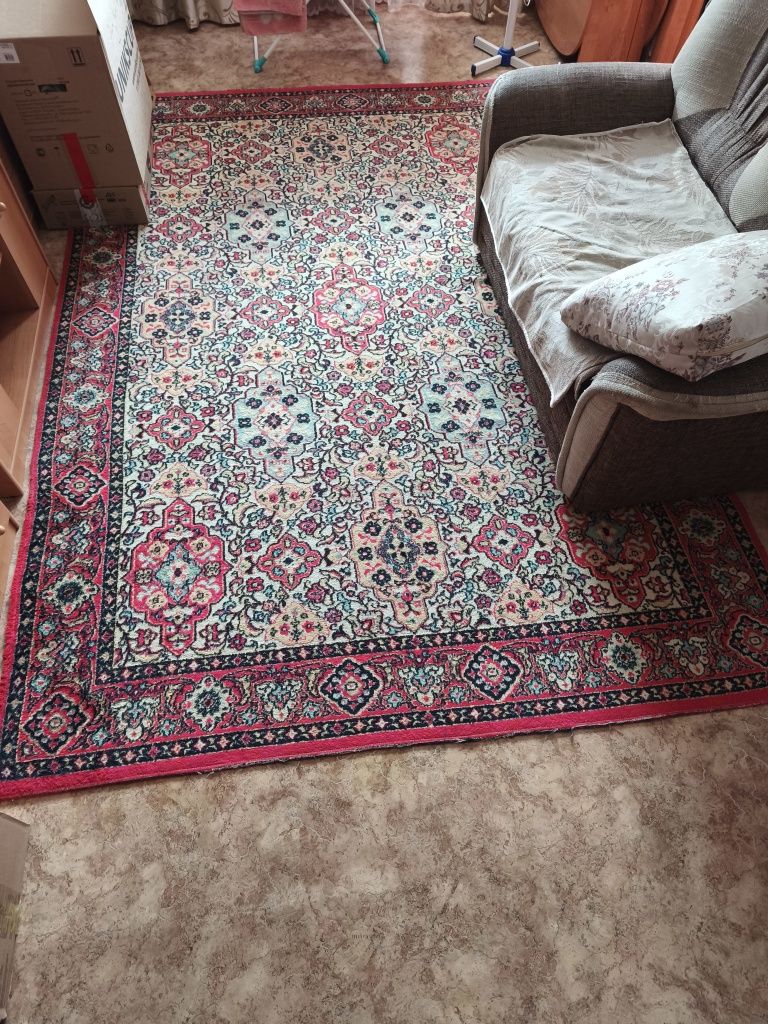 Палас для гостинной